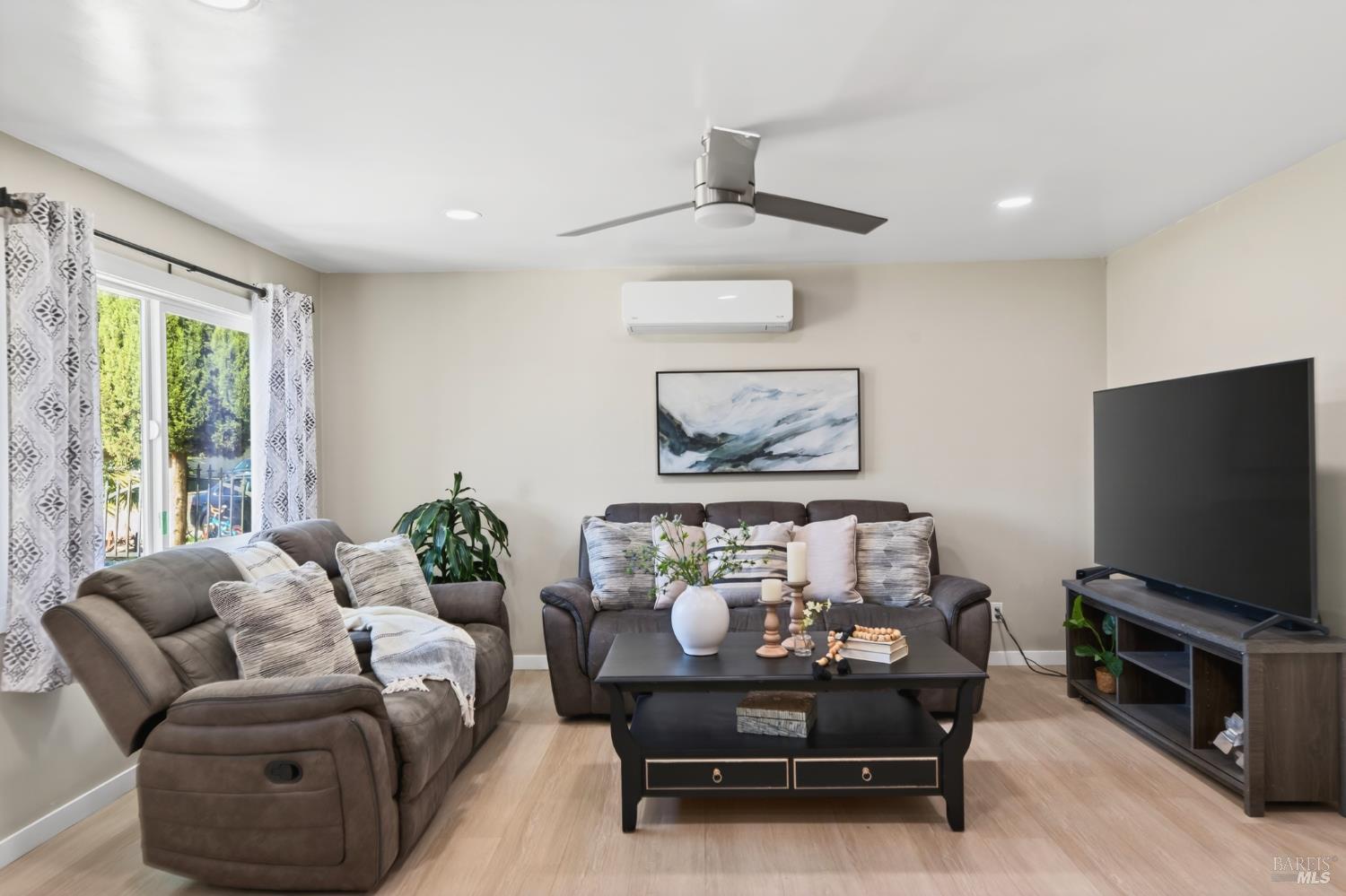 531 E Tennessee Street