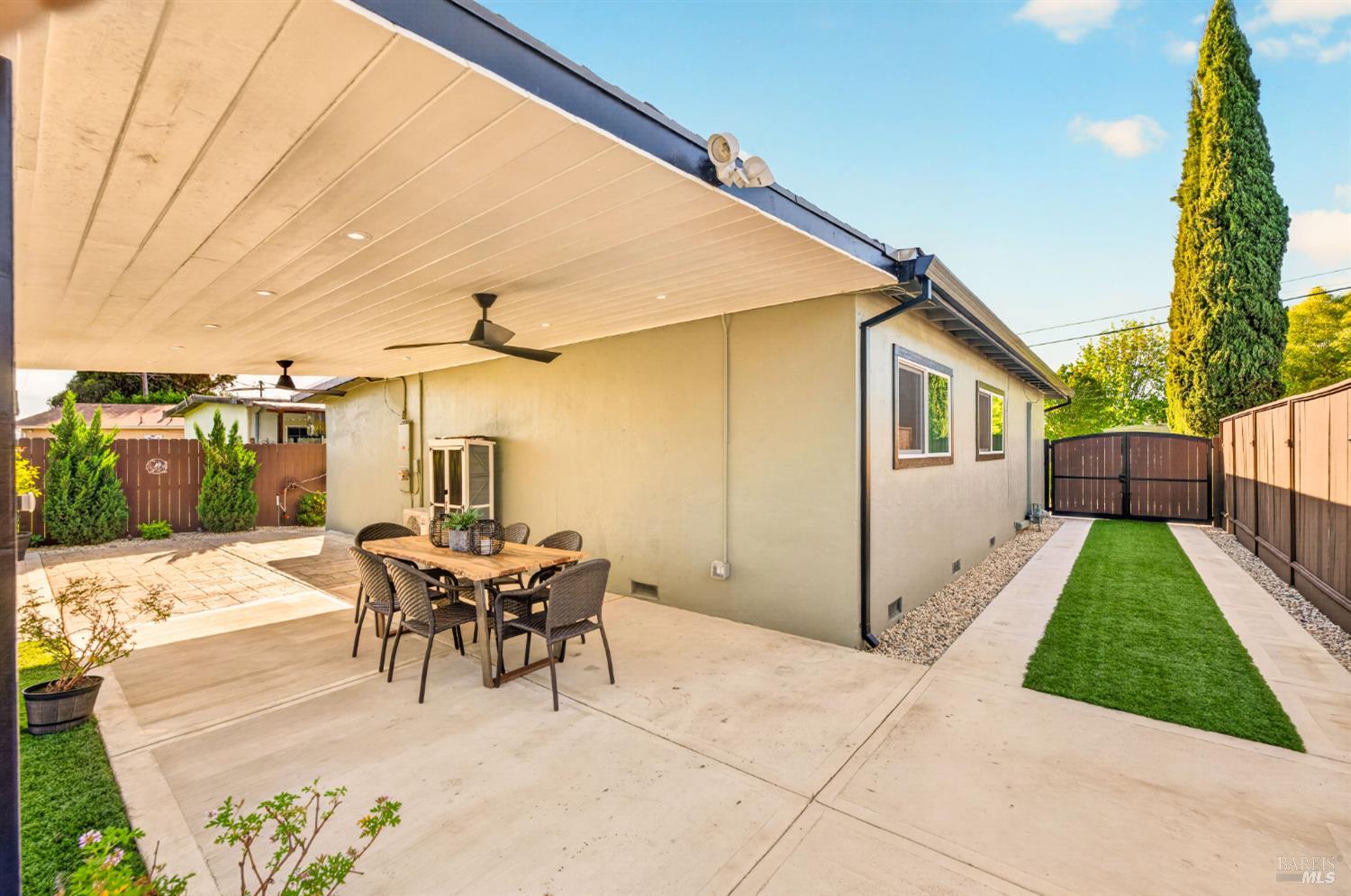 531 E Tennessee Street