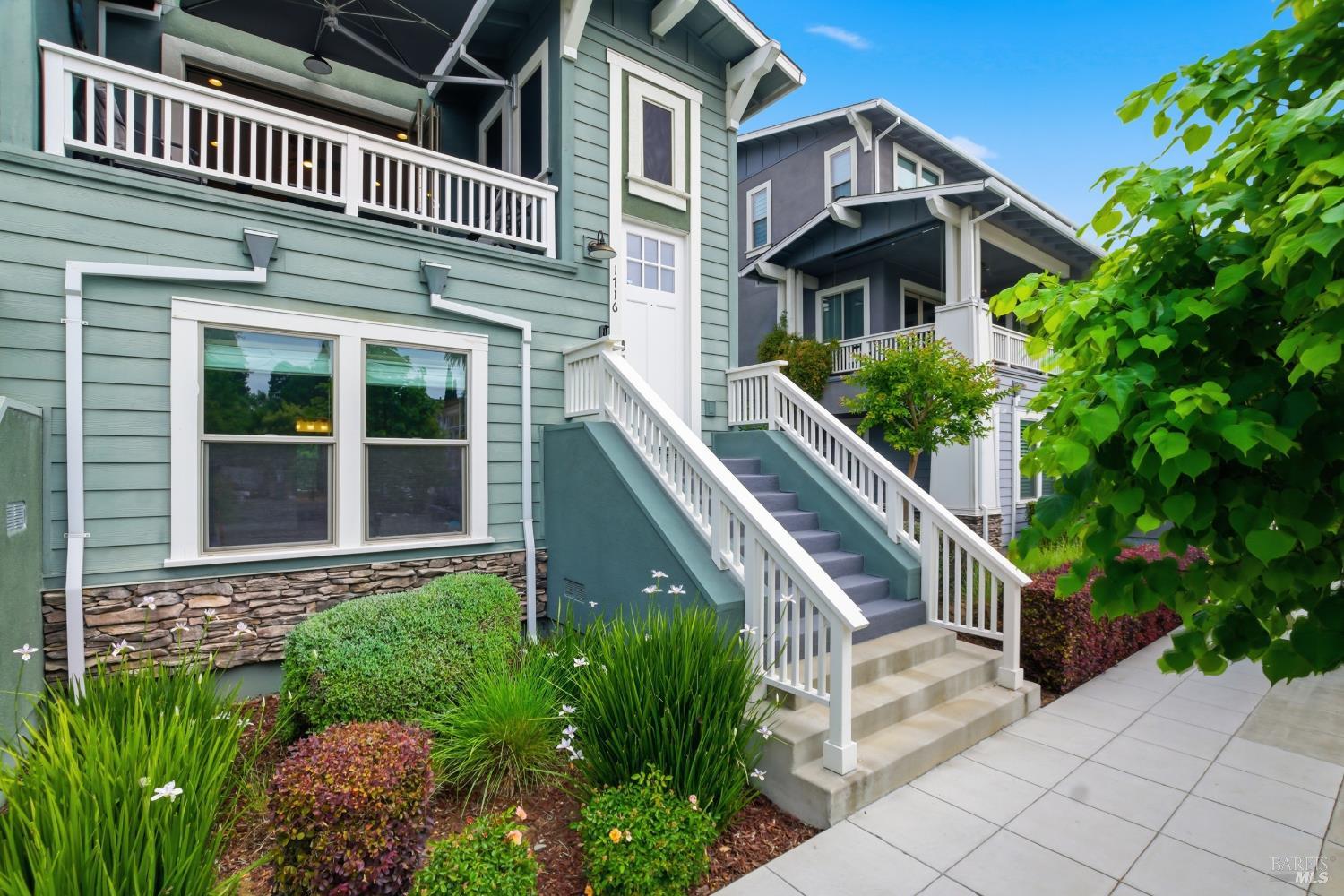 1716 3rd Street