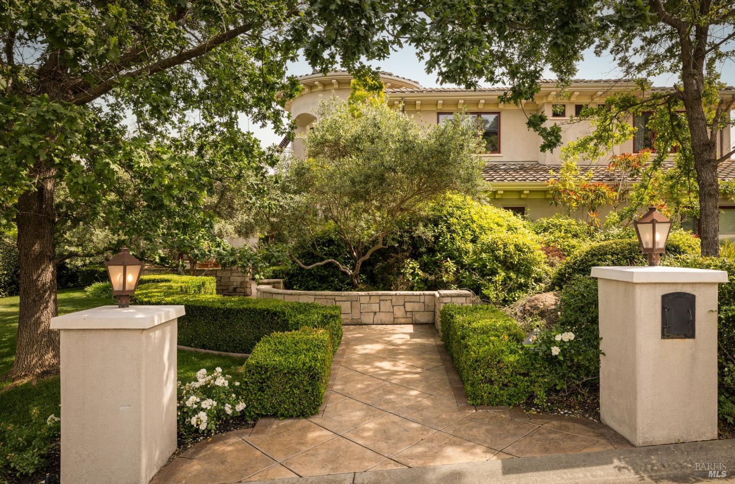 5318 Laurel Ridge Court