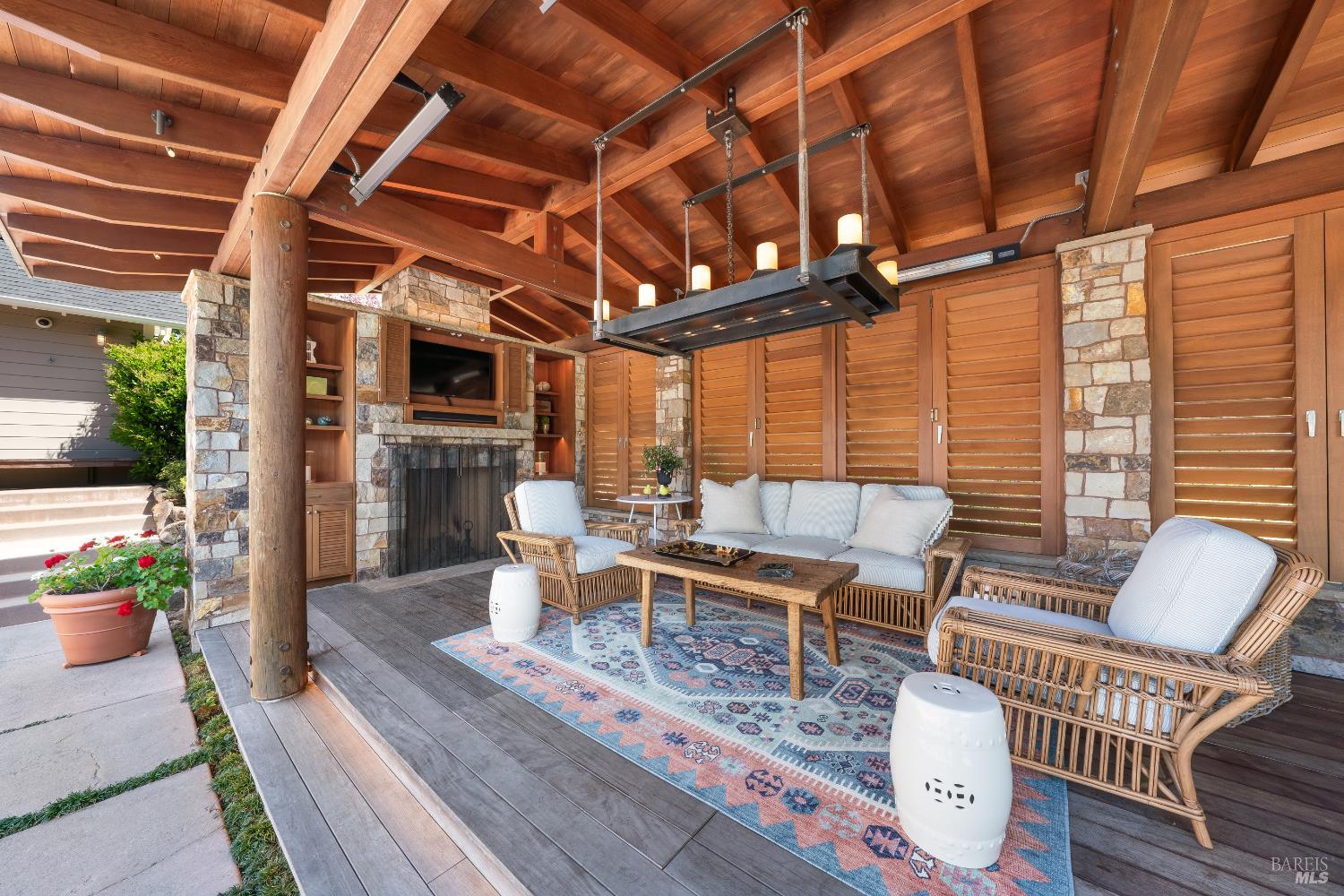 4500 Redwood Road