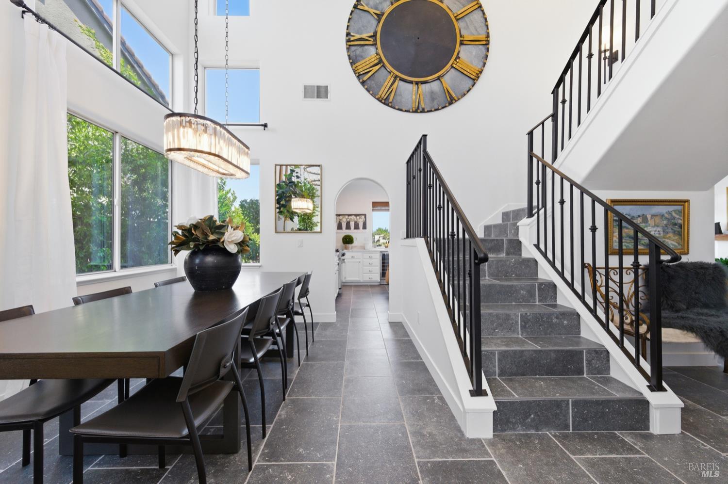 66 S Newport Drive