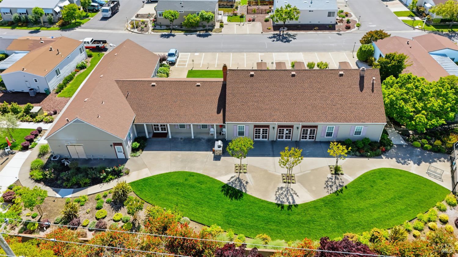 110 Falcon Crest Circle
