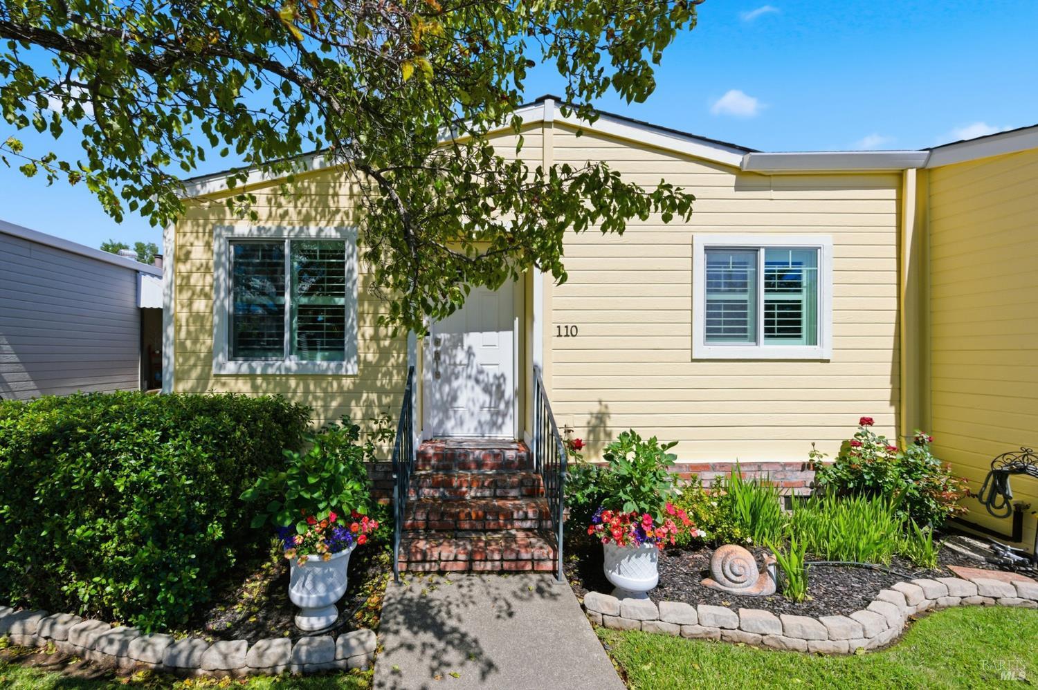 110 Falcon Crest Circle