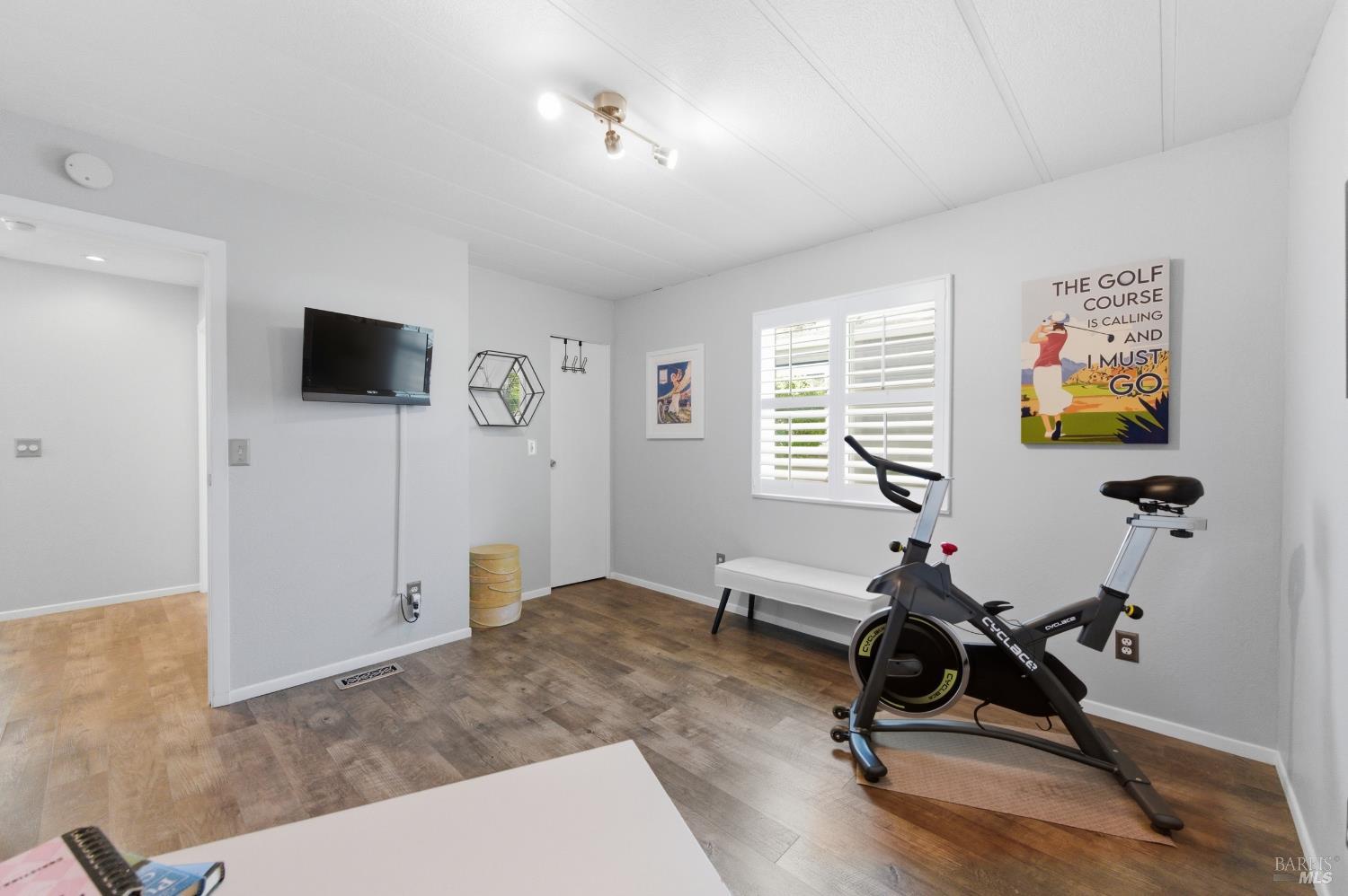 110 Falcon Crest Circle