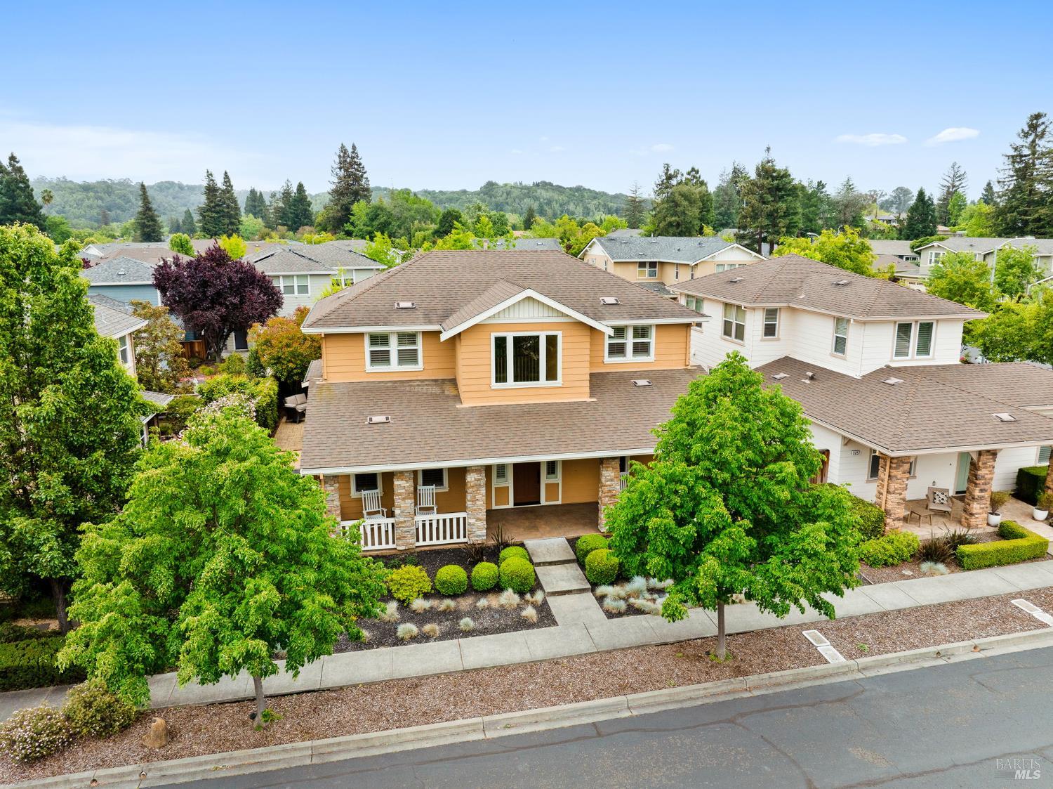 3263 Atherton Circle