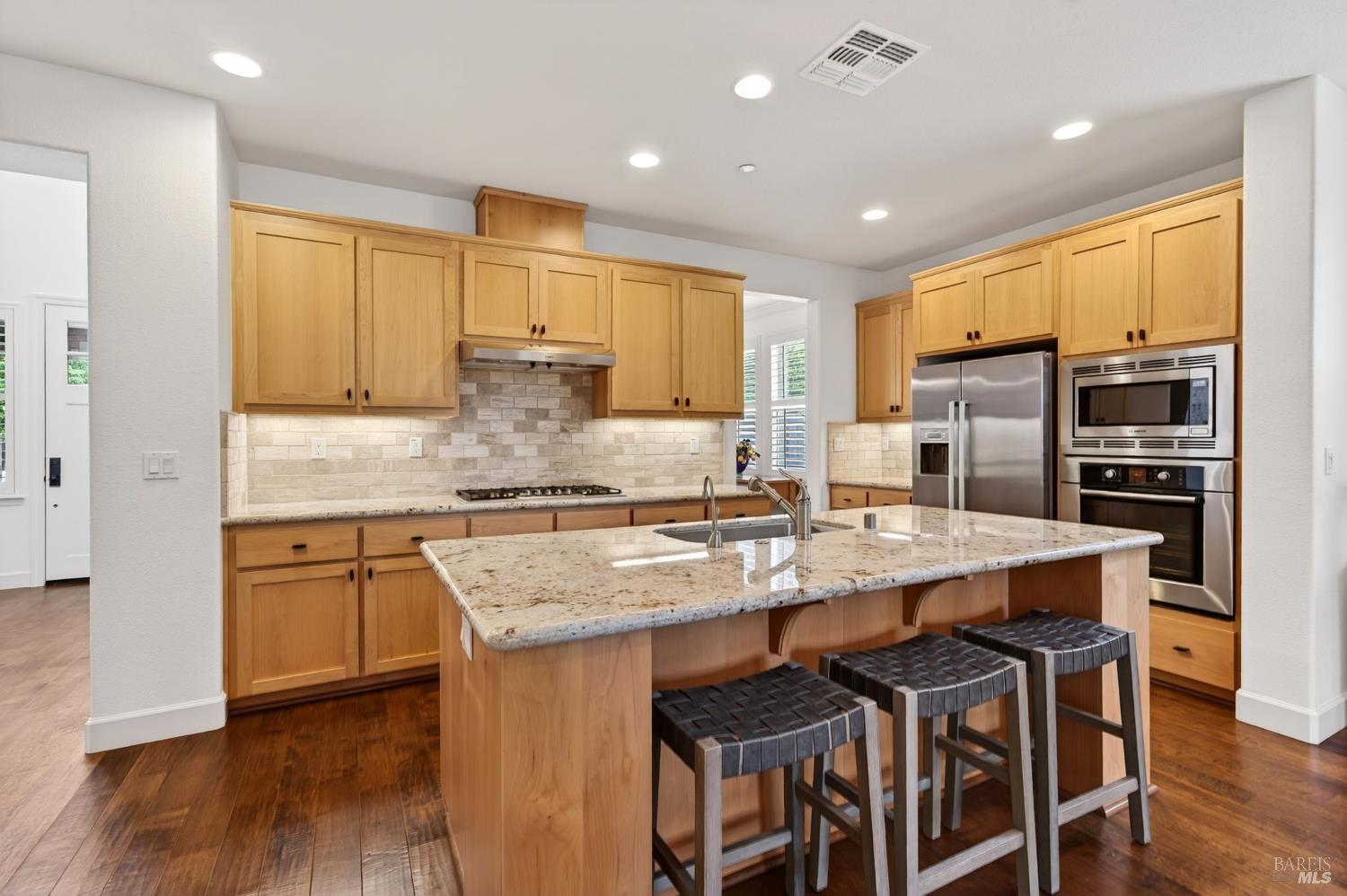 3263 Atherton Circle