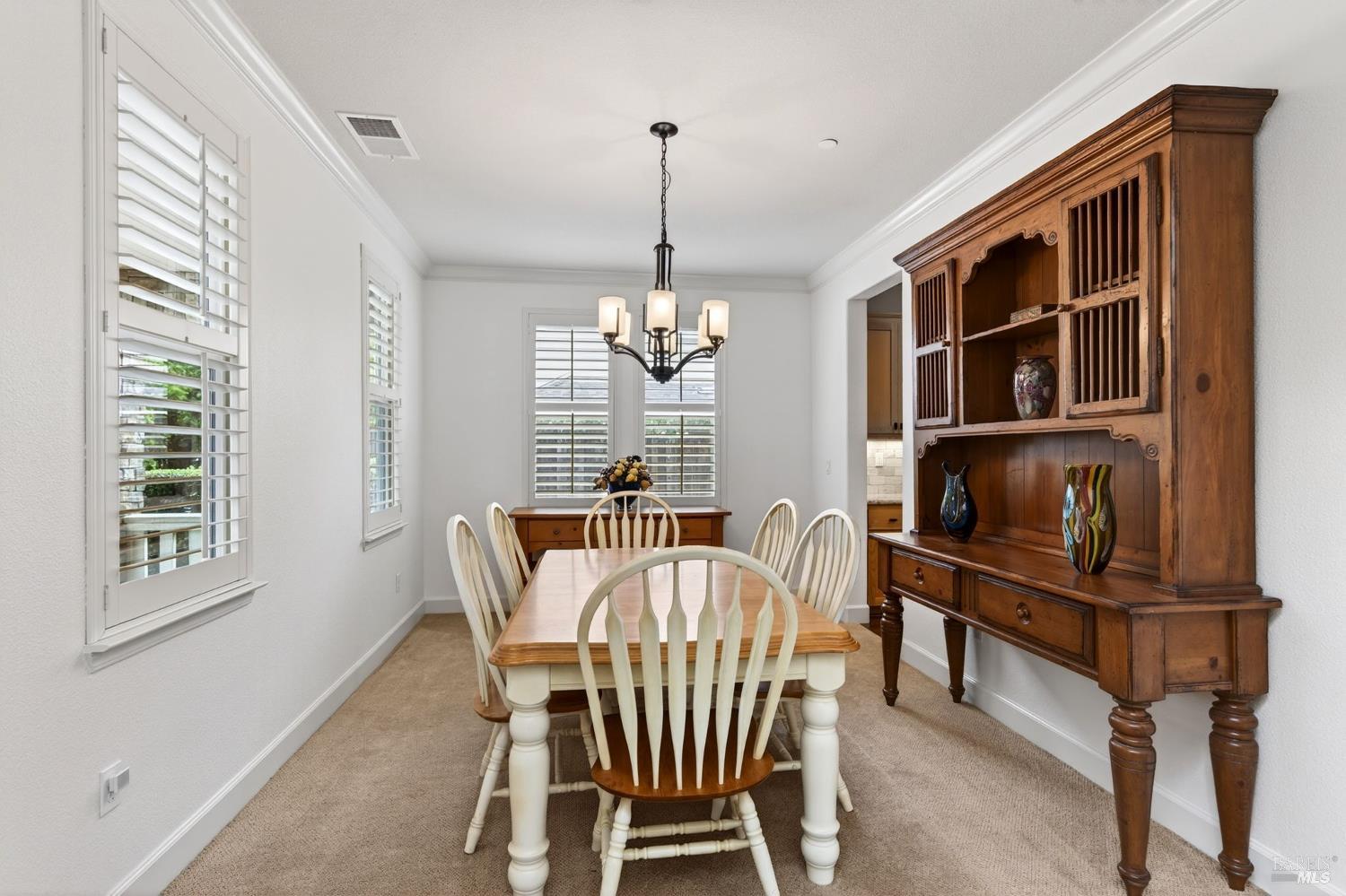 3263 Atherton Circle