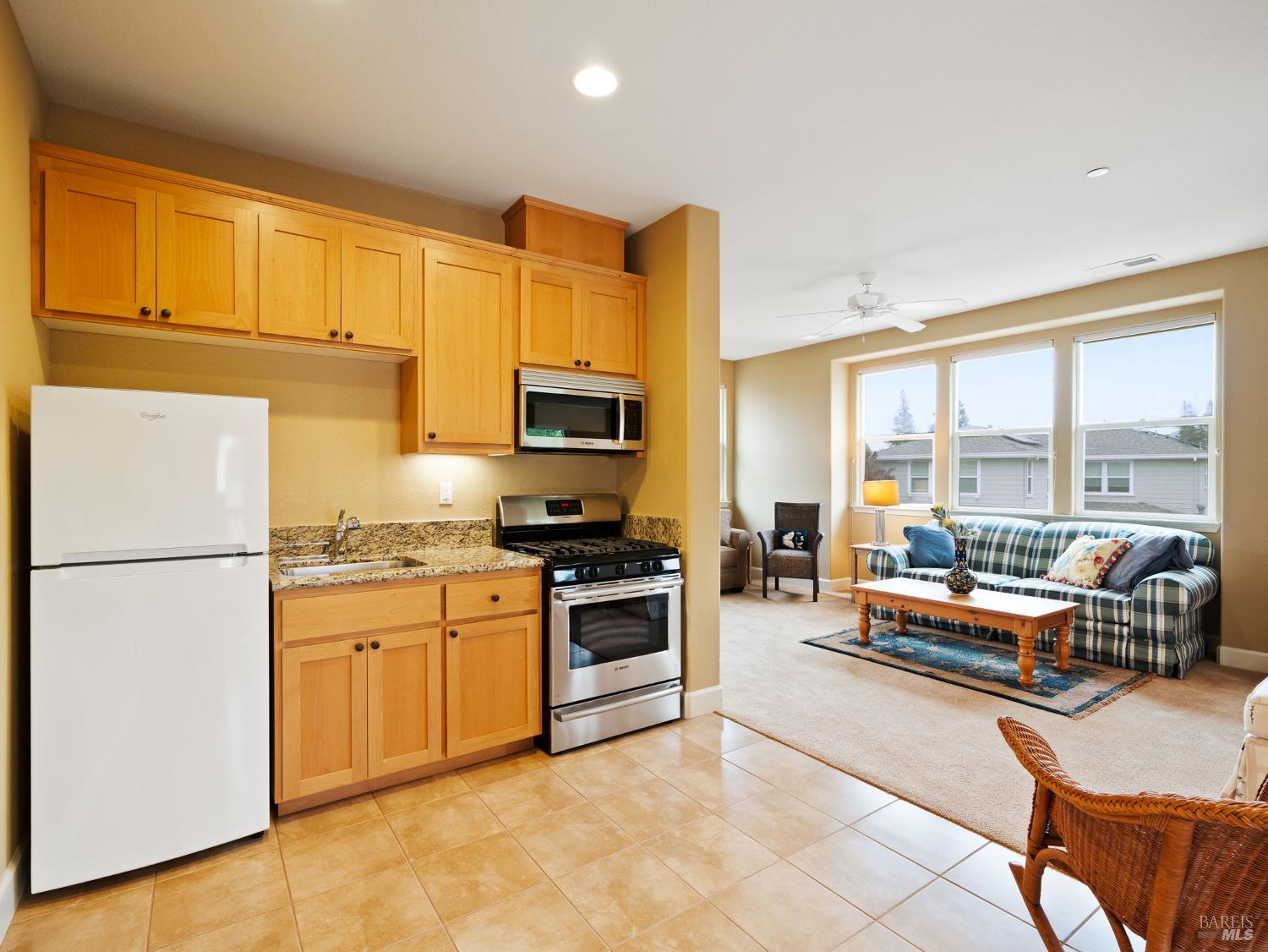 3263 Atherton Circle