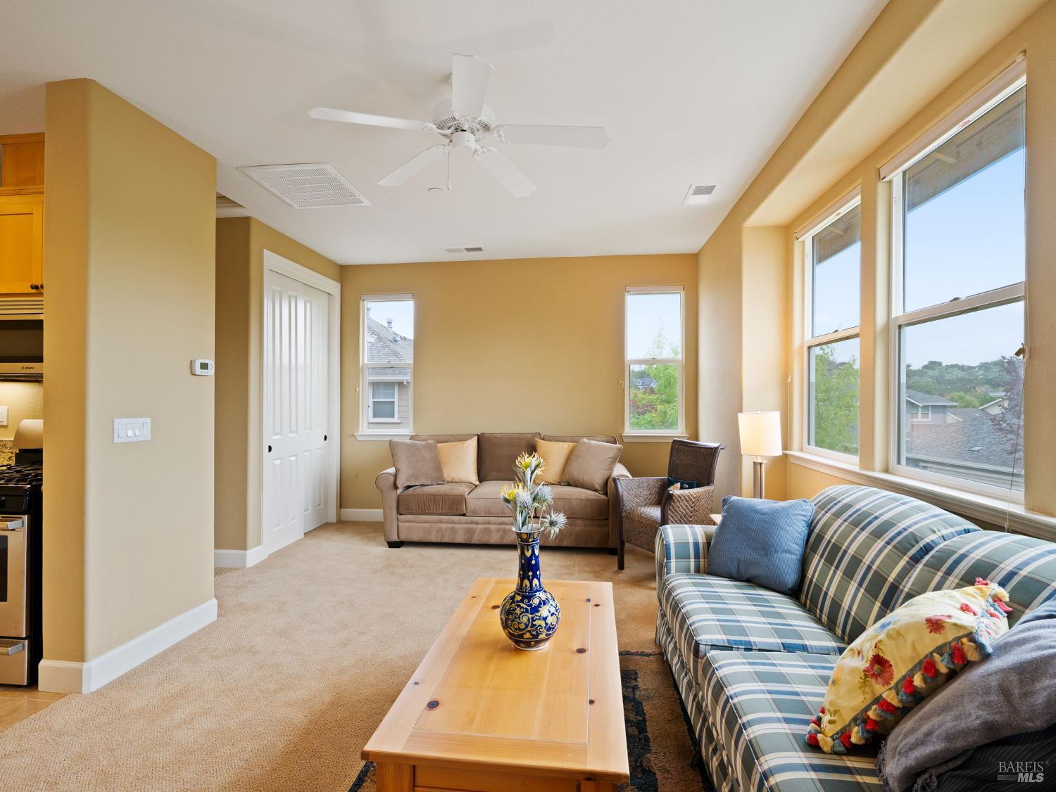 3263 Atherton Circle