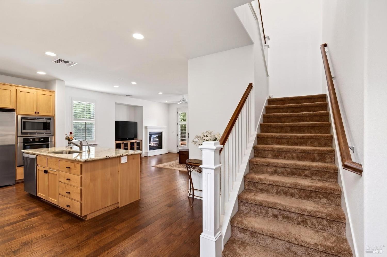 3263 Atherton Circle