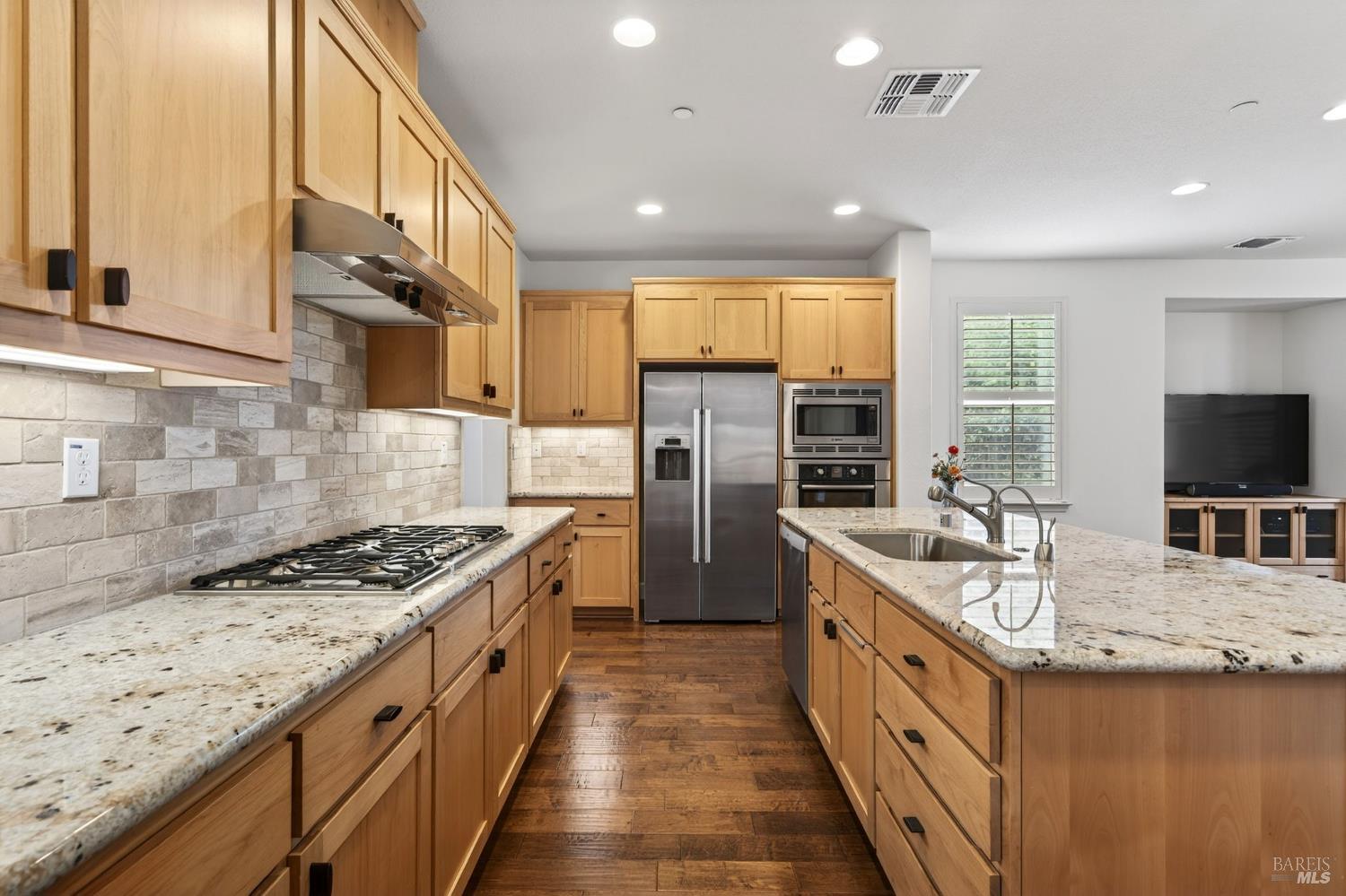 3263 Atherton Circle