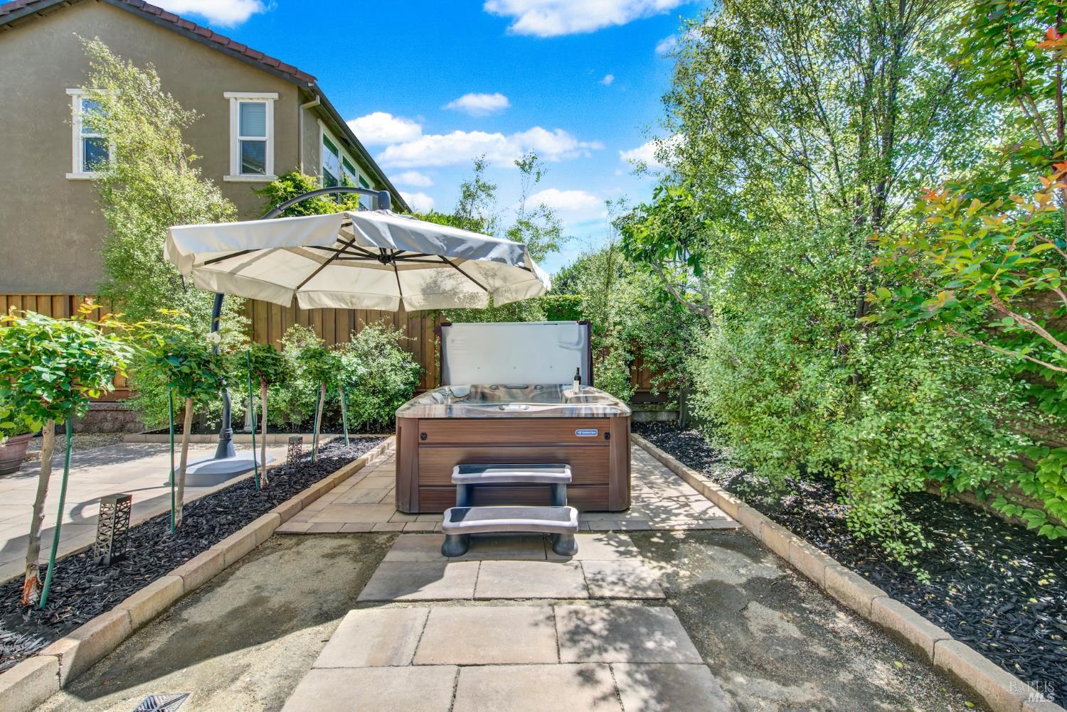 837 Erin Way