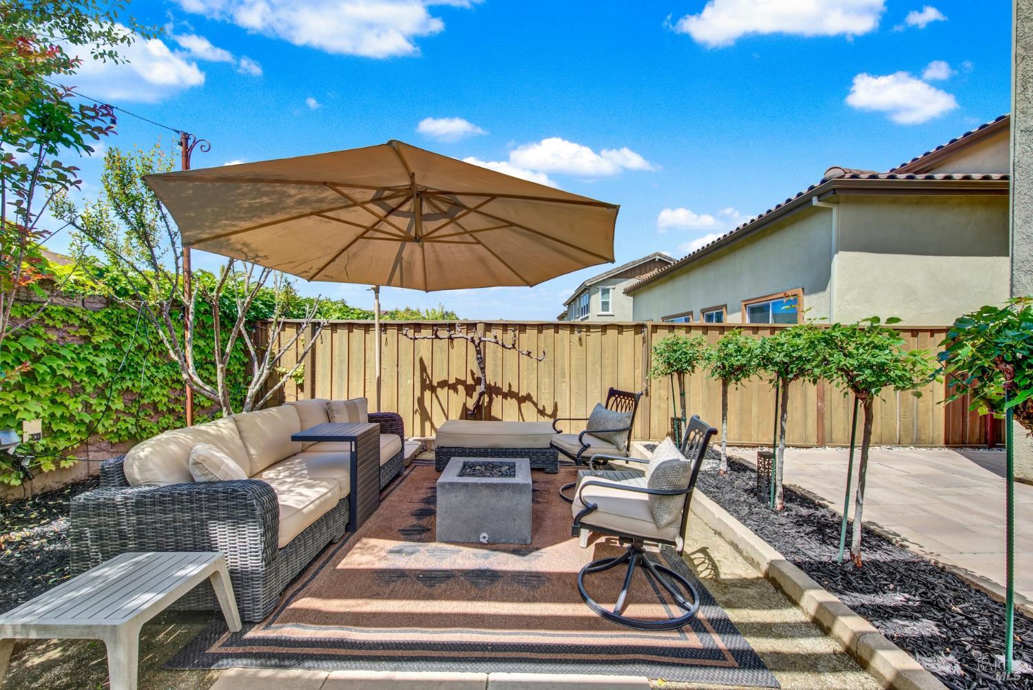 837 Erin Way
