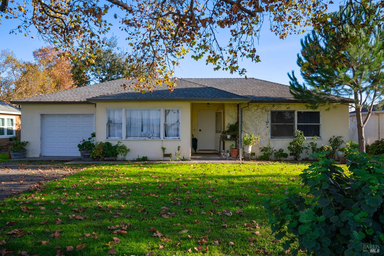 1135 Galleron Road