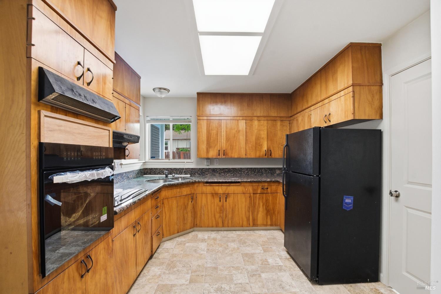 2408 Alameda Street