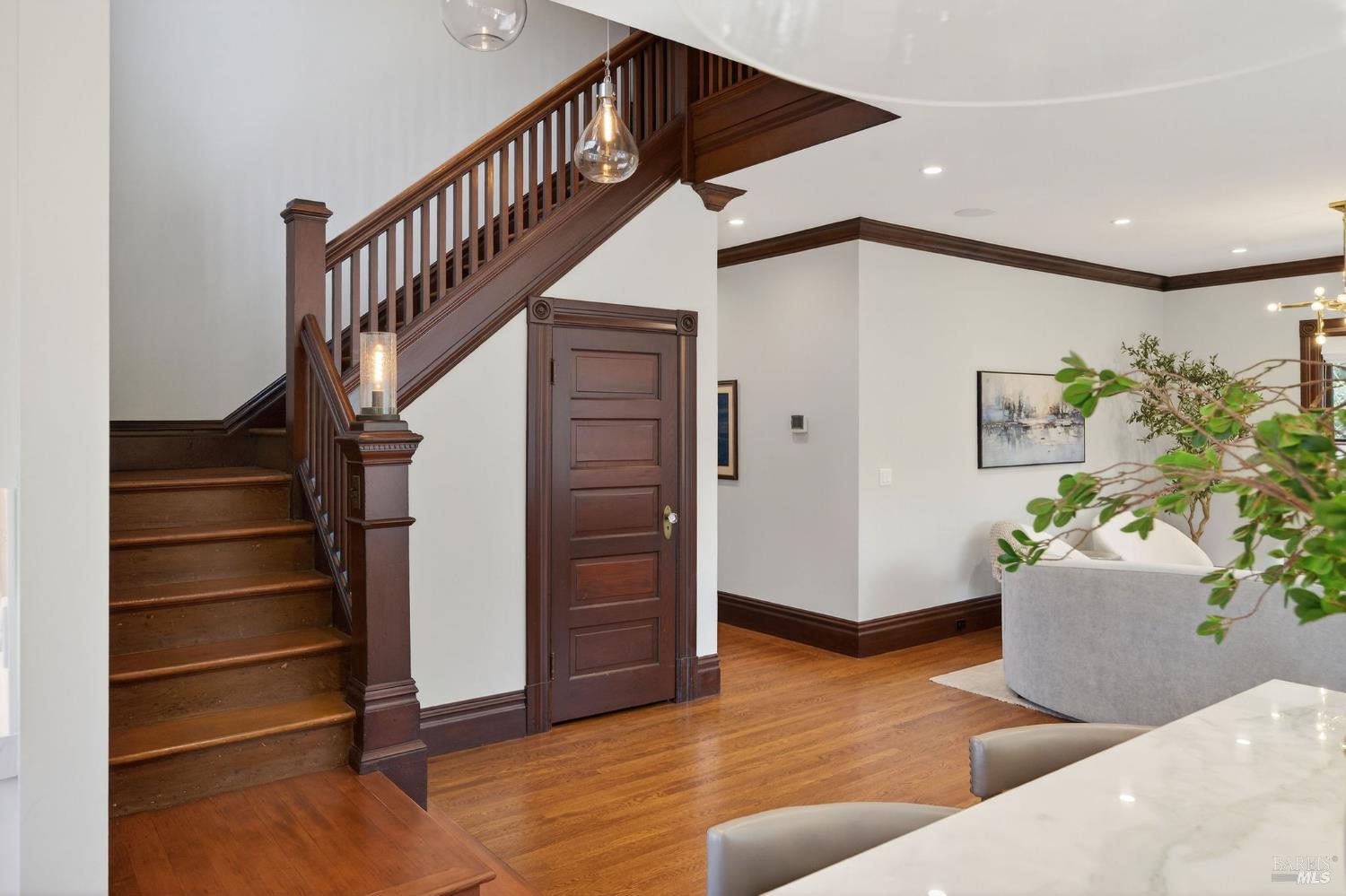 1543 Main Street