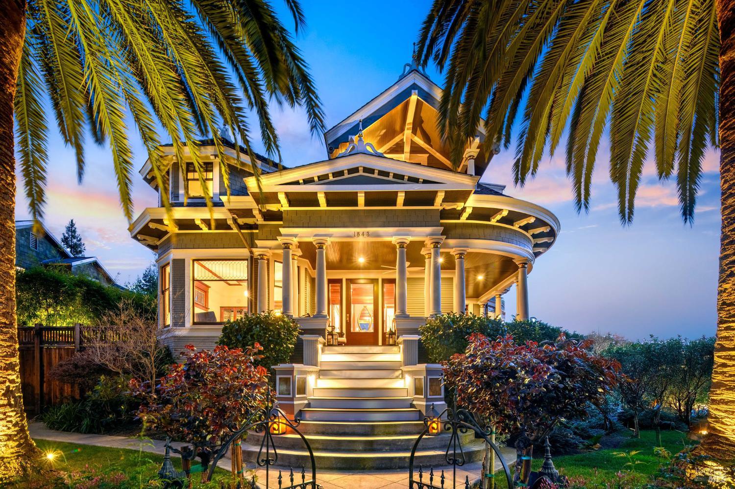 1543 Main Street