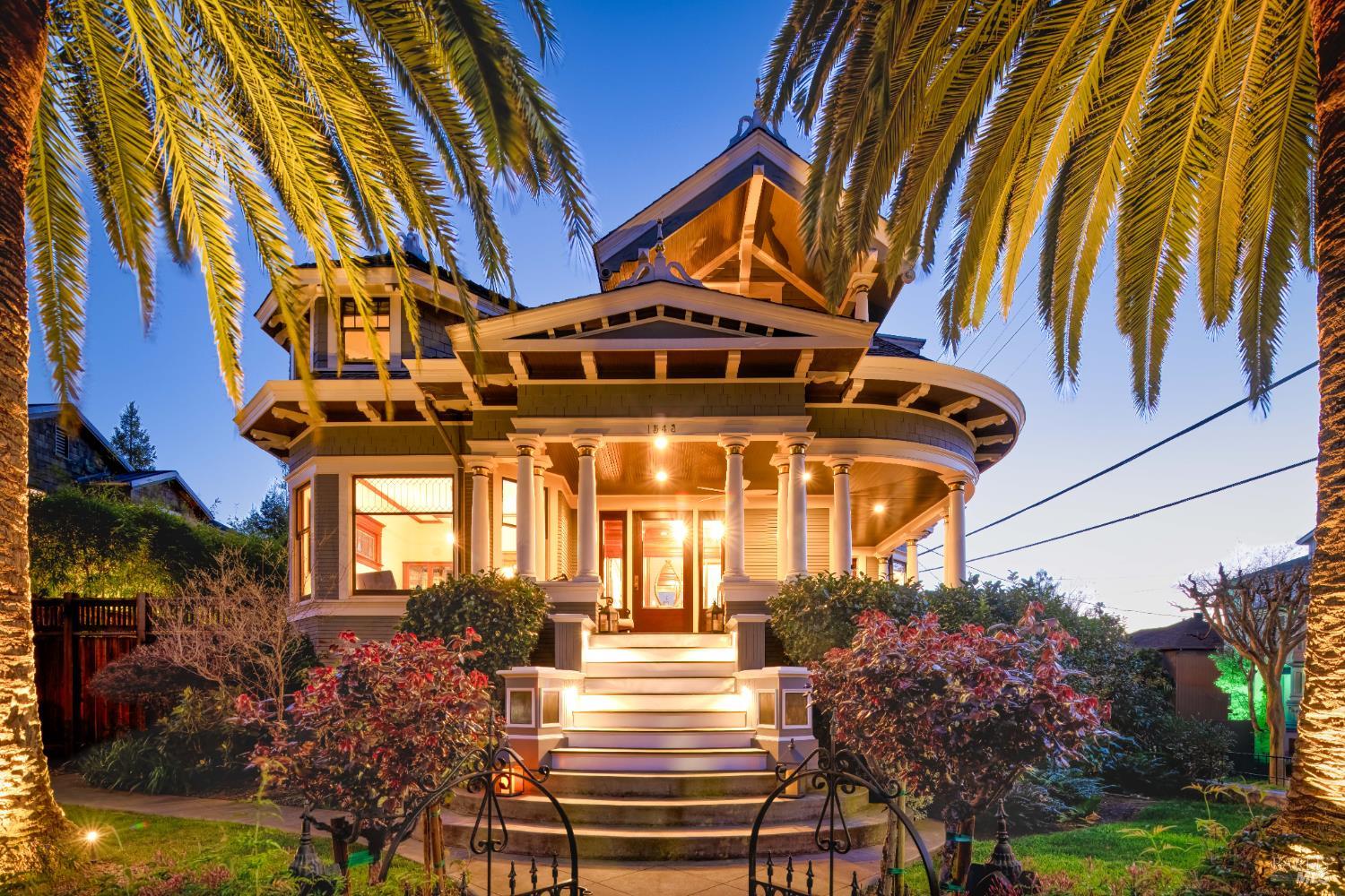 1543 Main Street