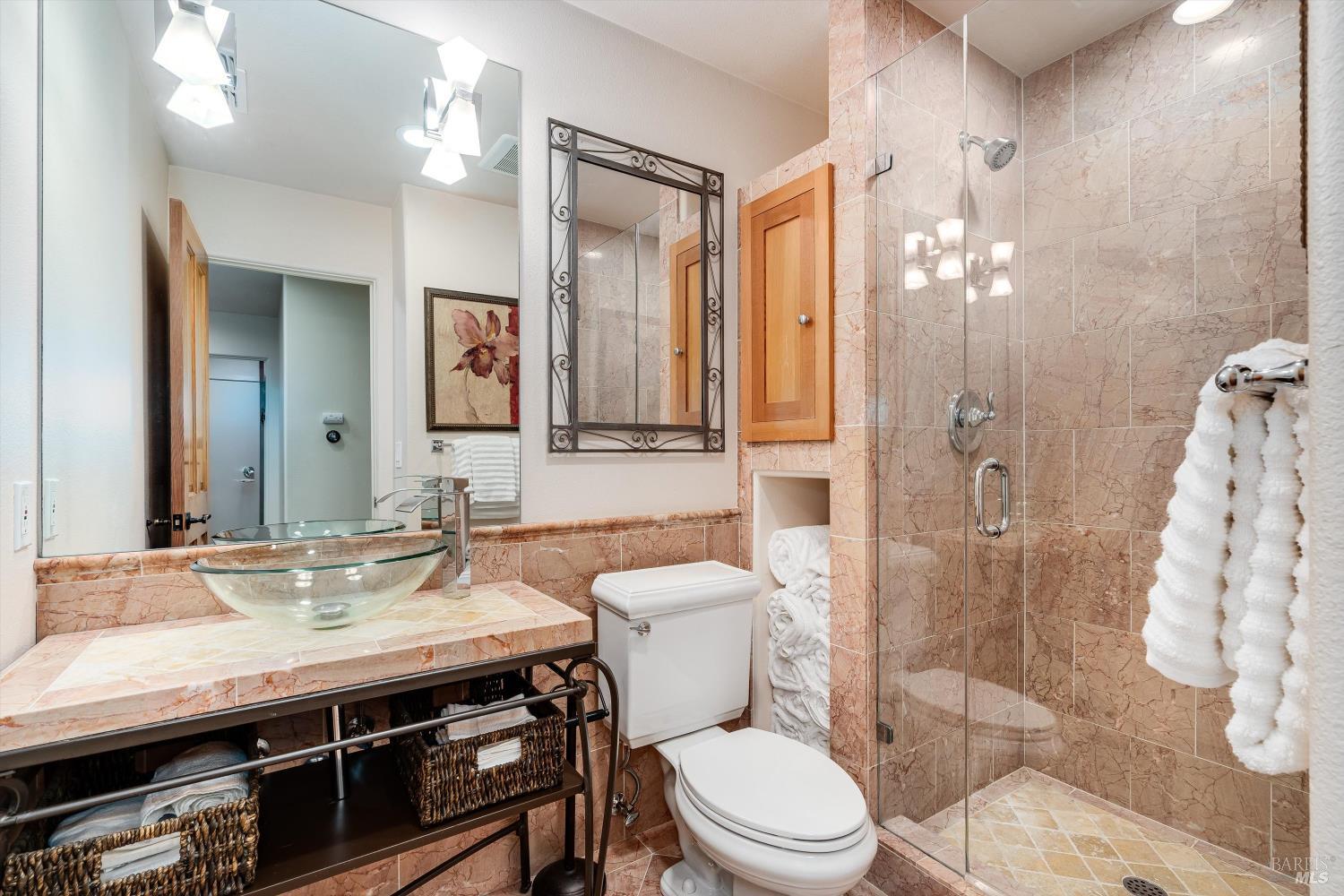 3200 Twin Oaks Drive