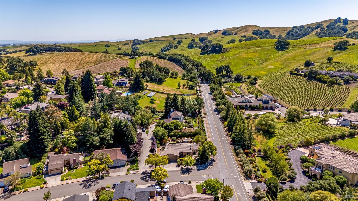 3200 Twin Oaks Drive