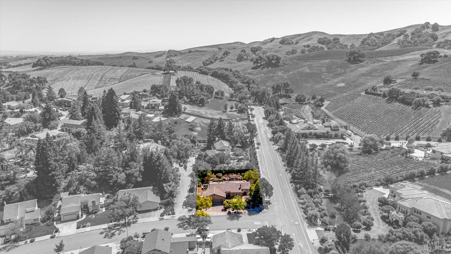 3200 Twin Oaks Drive