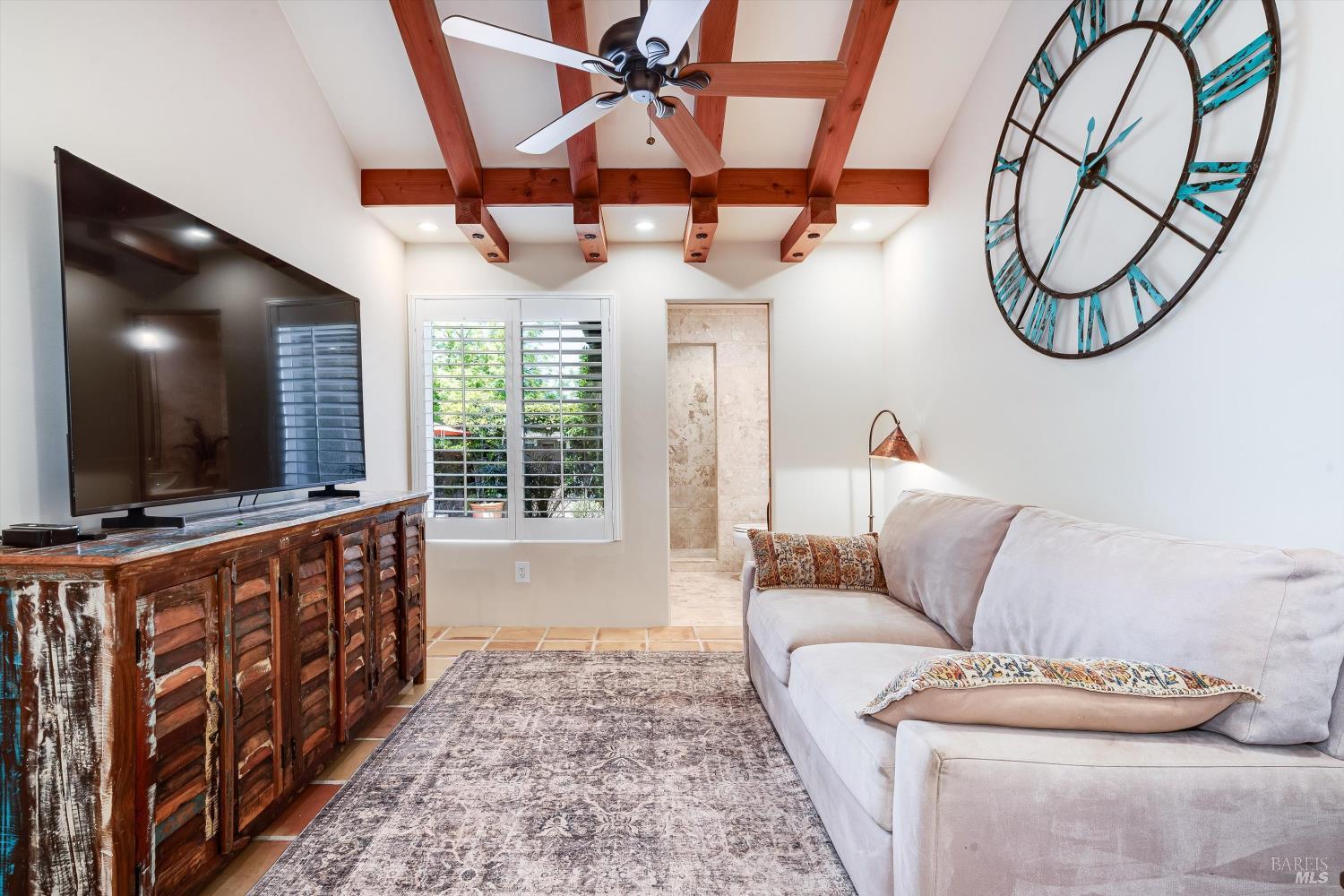 3200 Twin Oaks Drive