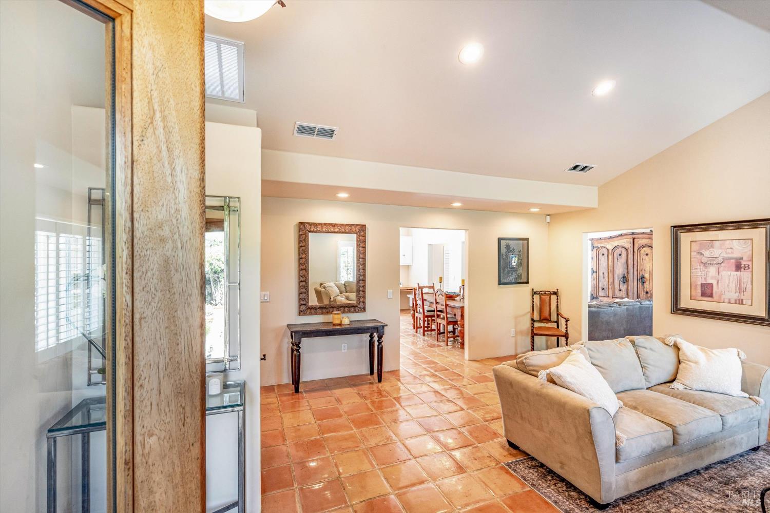 3200 Twin Oaks Drive