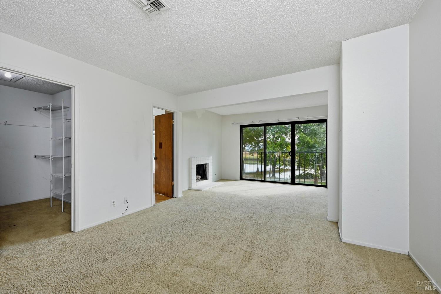 910 Marina Drive