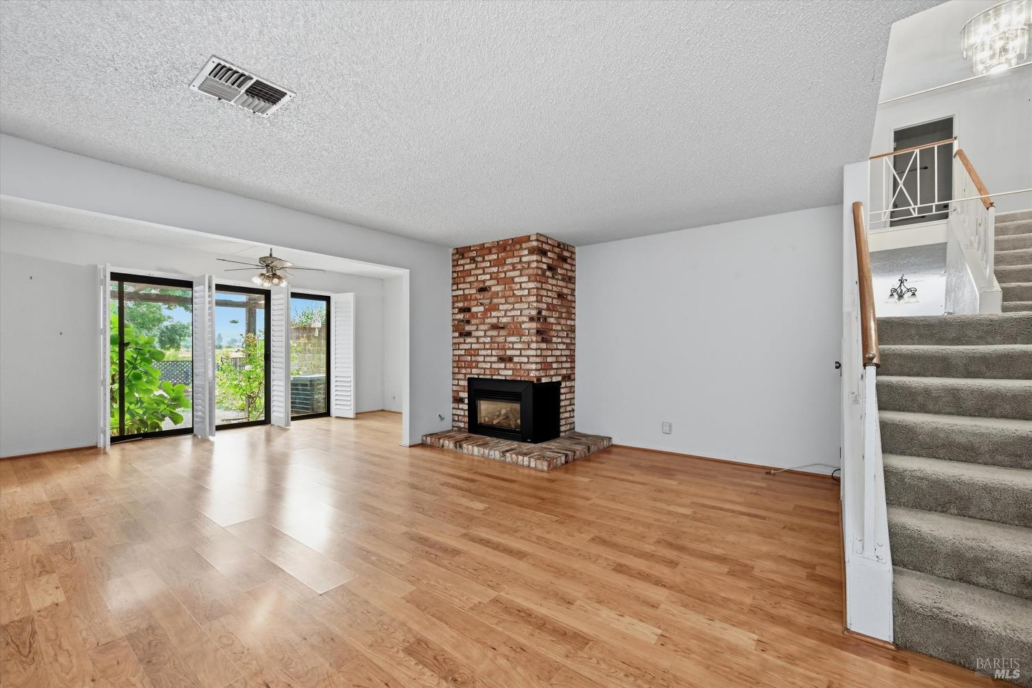 910 Marina Drive