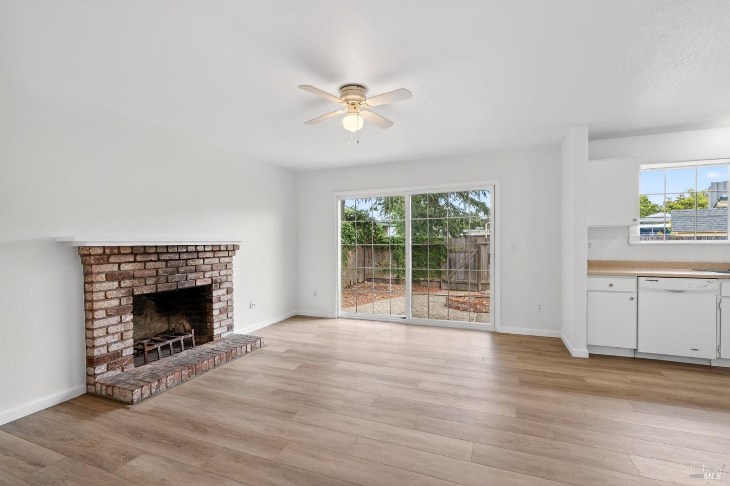 281 Meadowood Lane