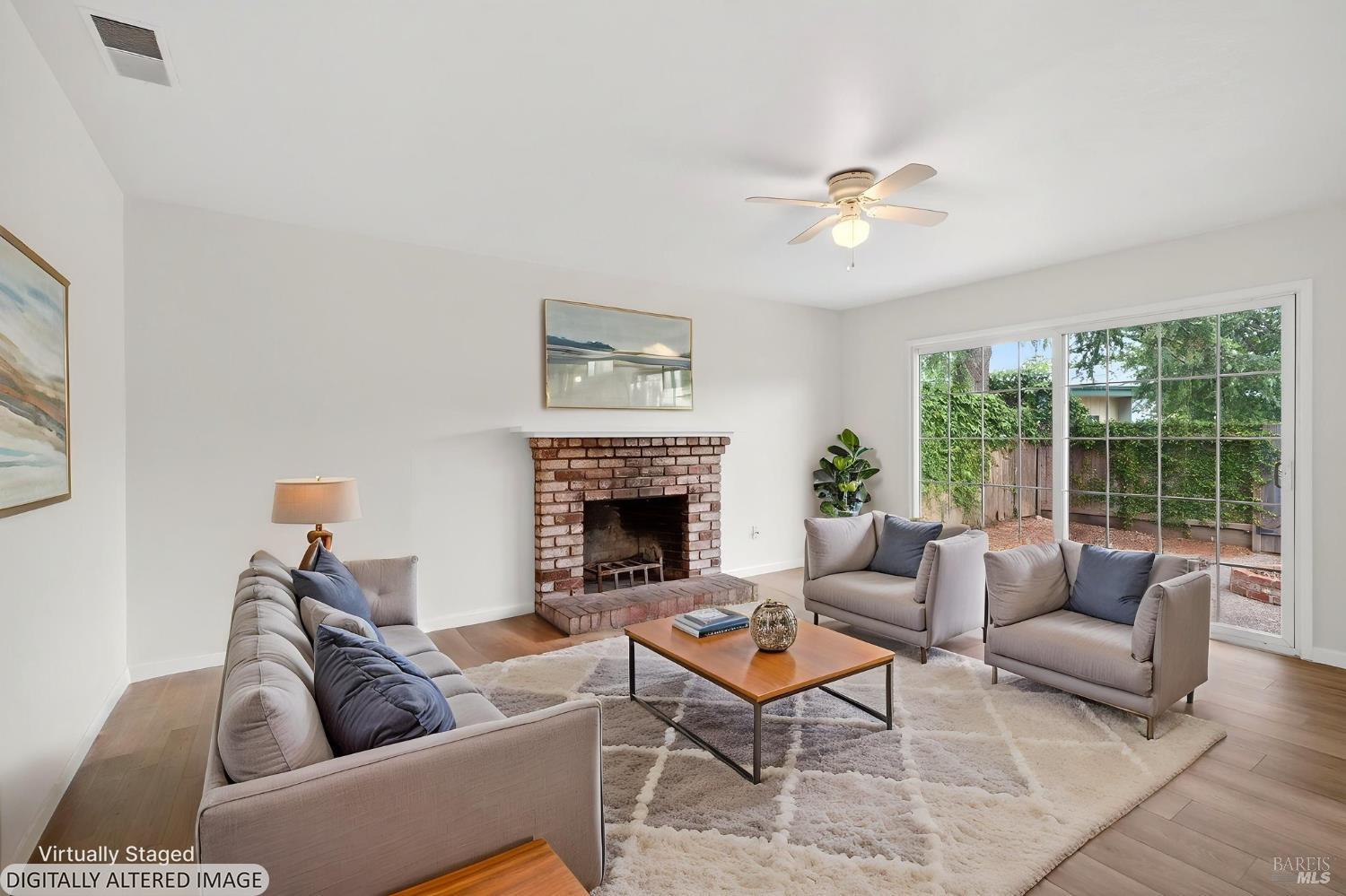 281 Meadowood Lane