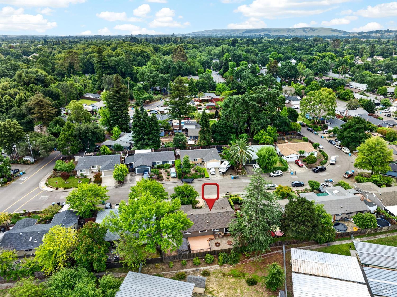 281 Meadowood Lane