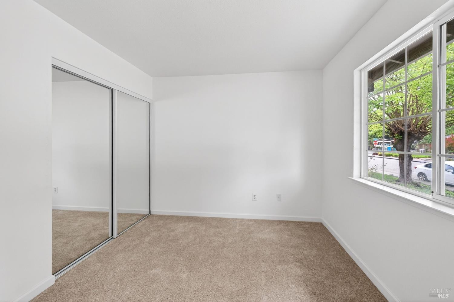 281 Meadowood Lane