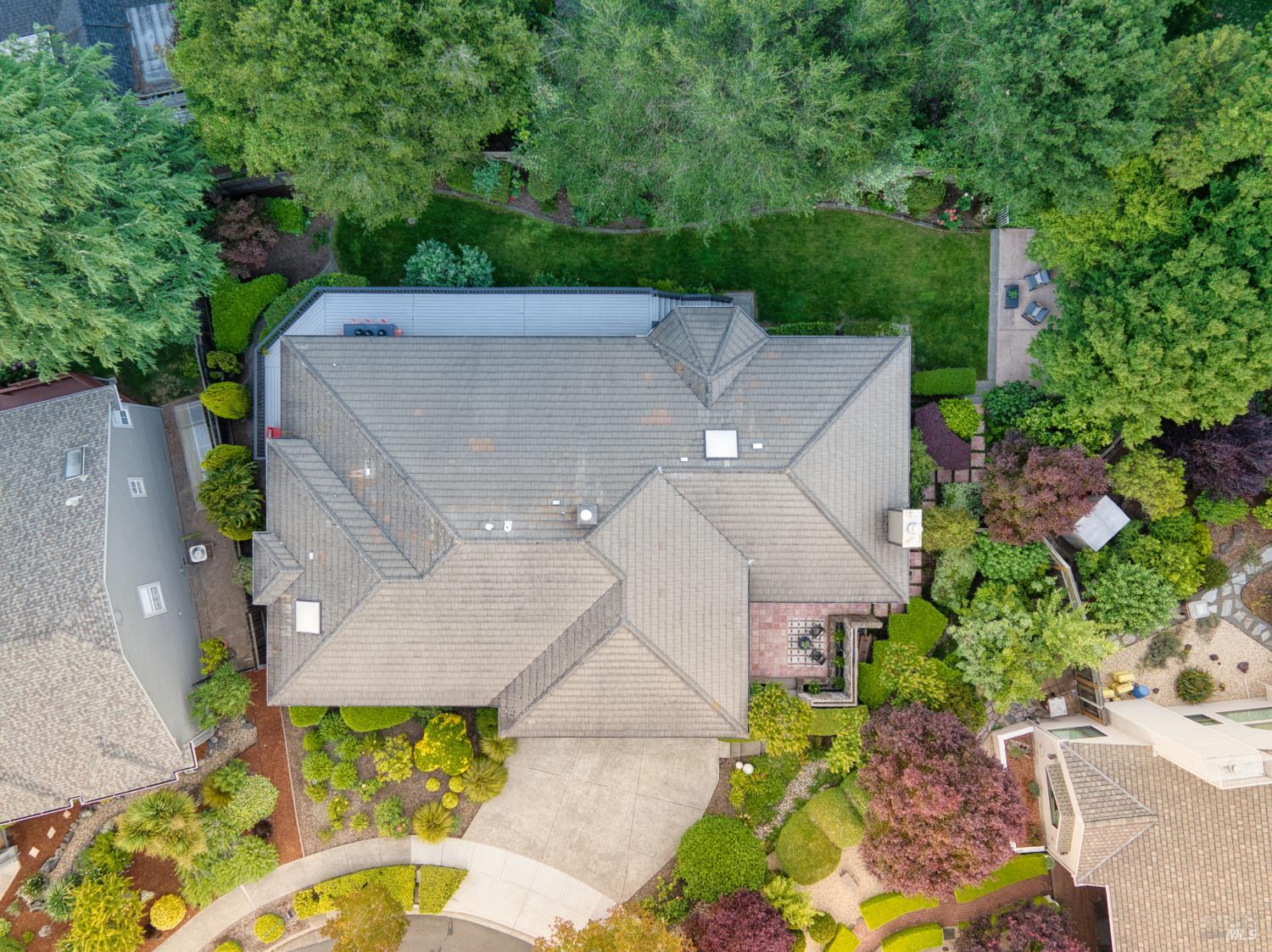 18 Clement Court
