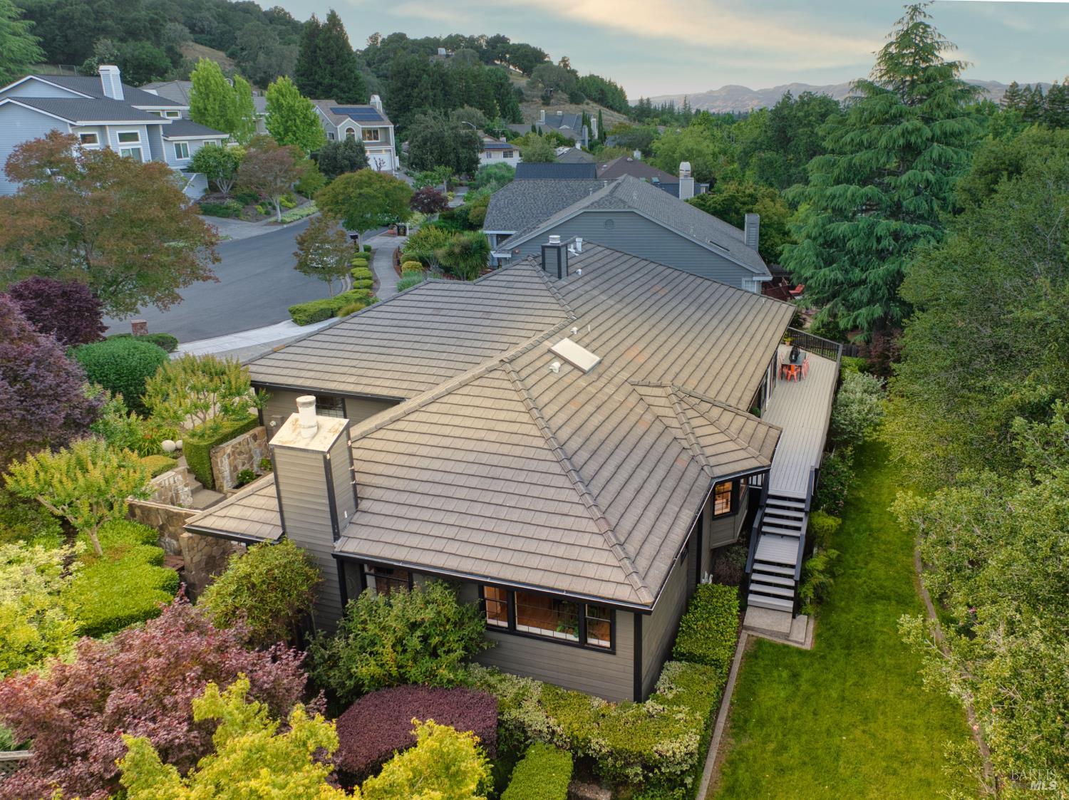 18 Clement Court