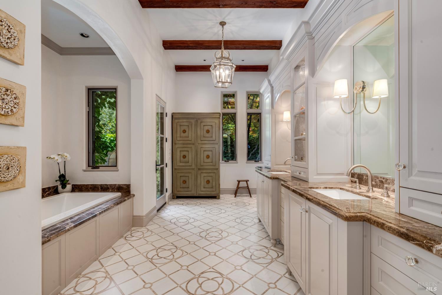 184 Zinfandel Lane
