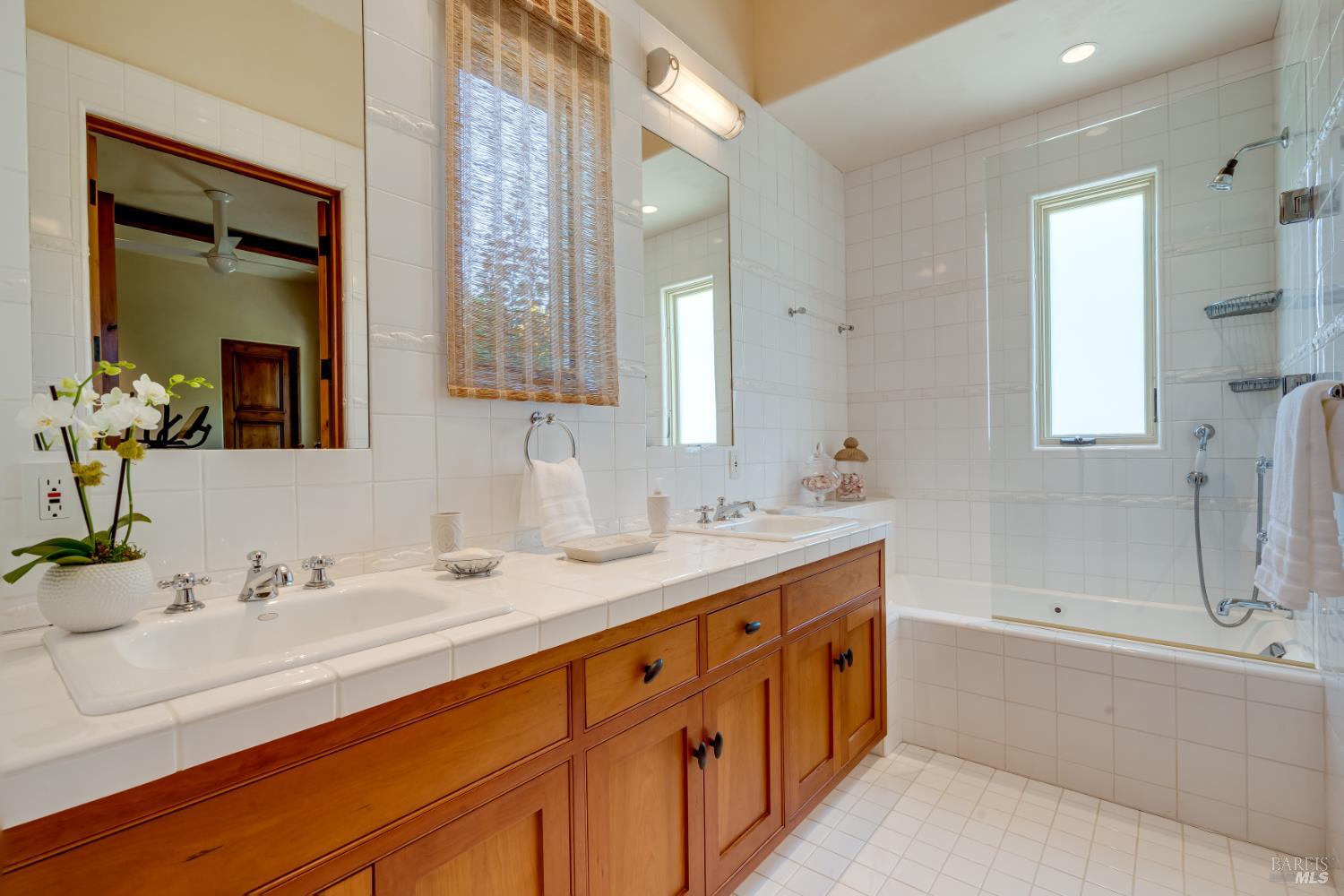 184 Zinfandel Lane
