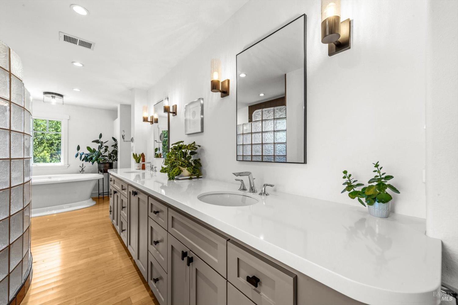 1163 Morningside Drive