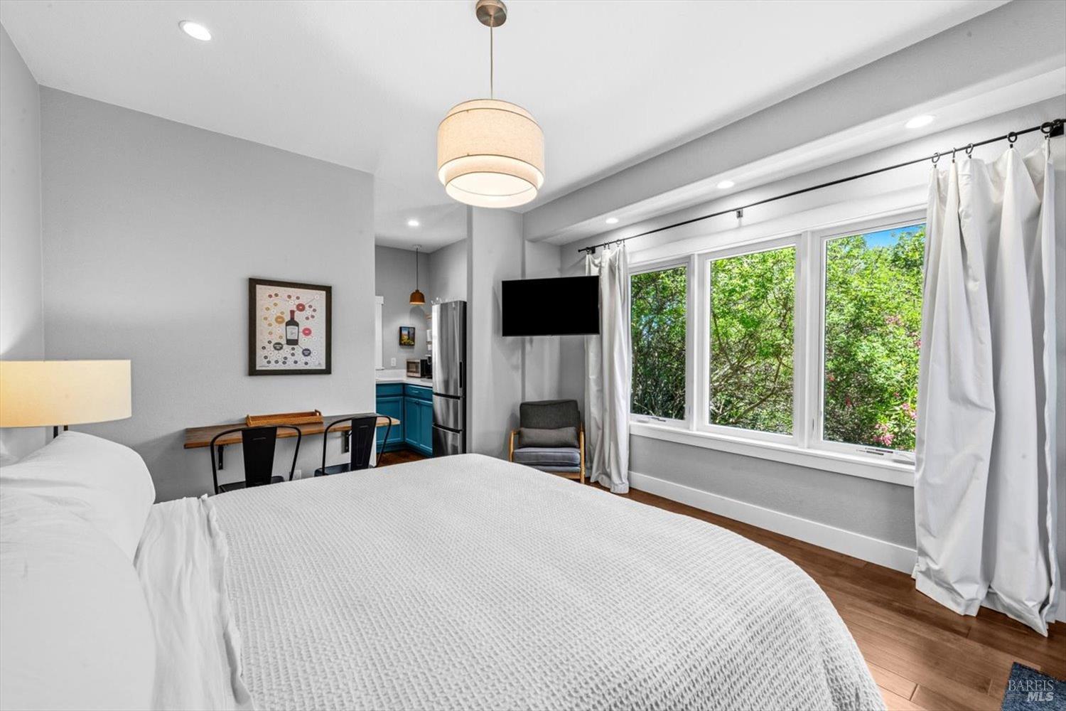 1163 Morningside Drive