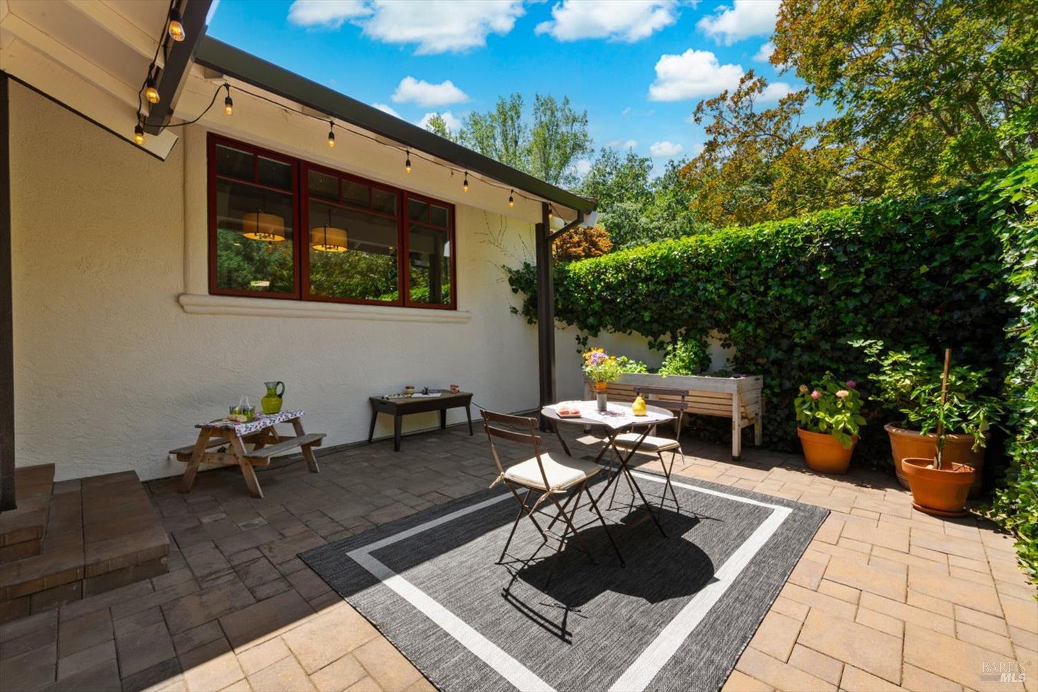 1163 Morningside Drive