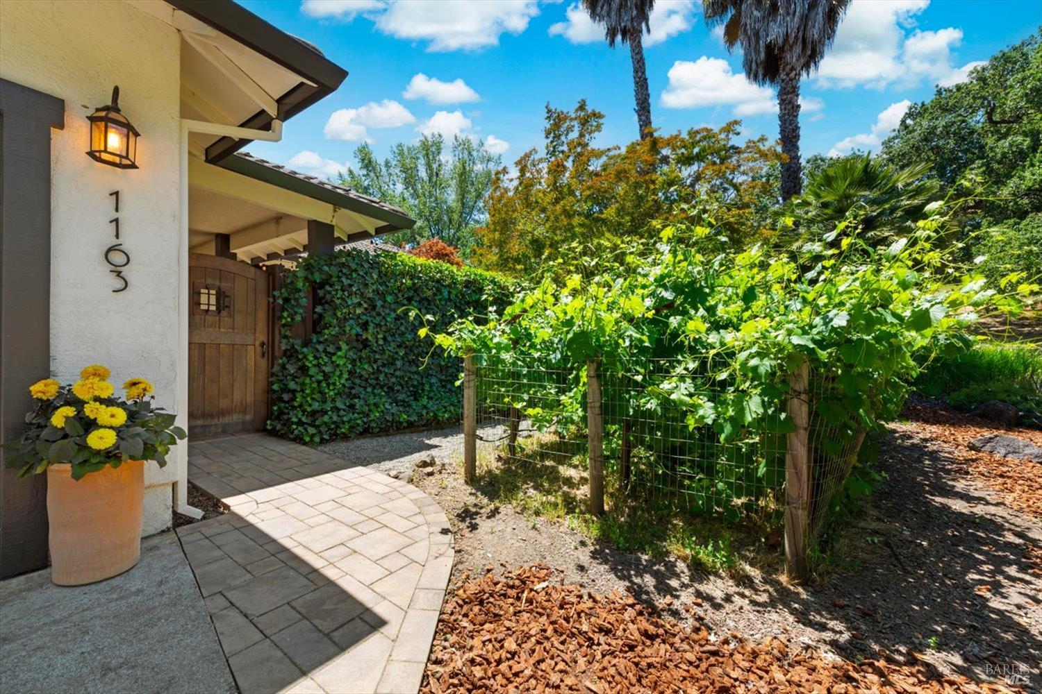 1163 Morningside Drive