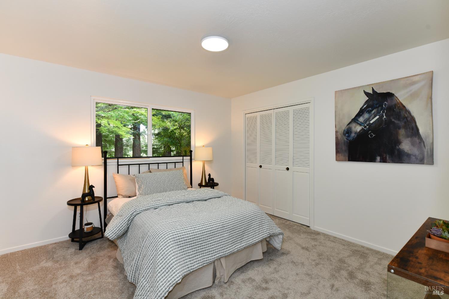 1030 La Grande Avenue