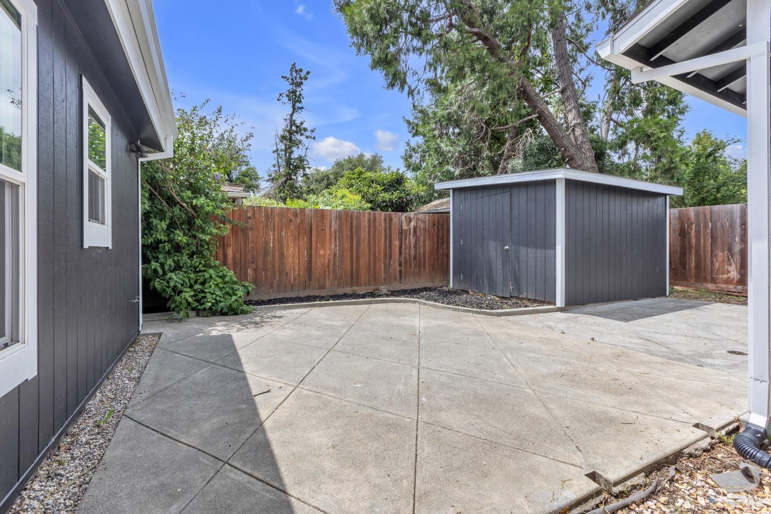943 Frazier Avenue