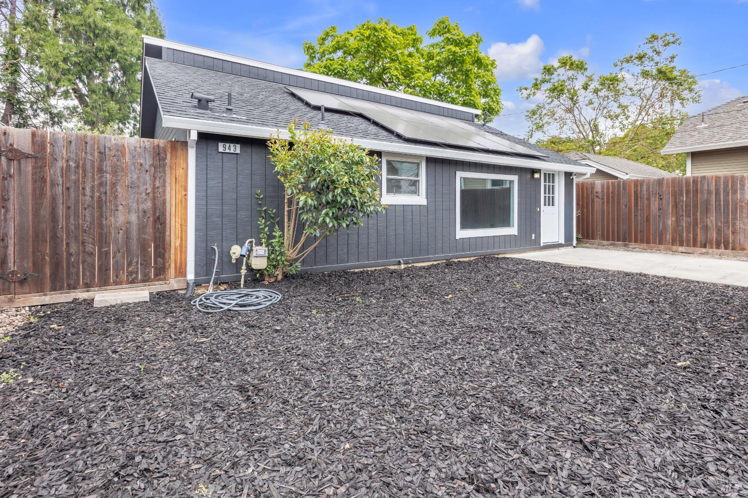 943 Frazier Avenue
