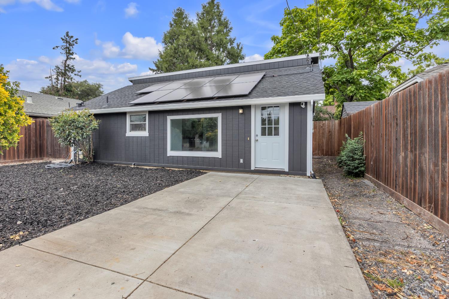 943 Frazier Avenue