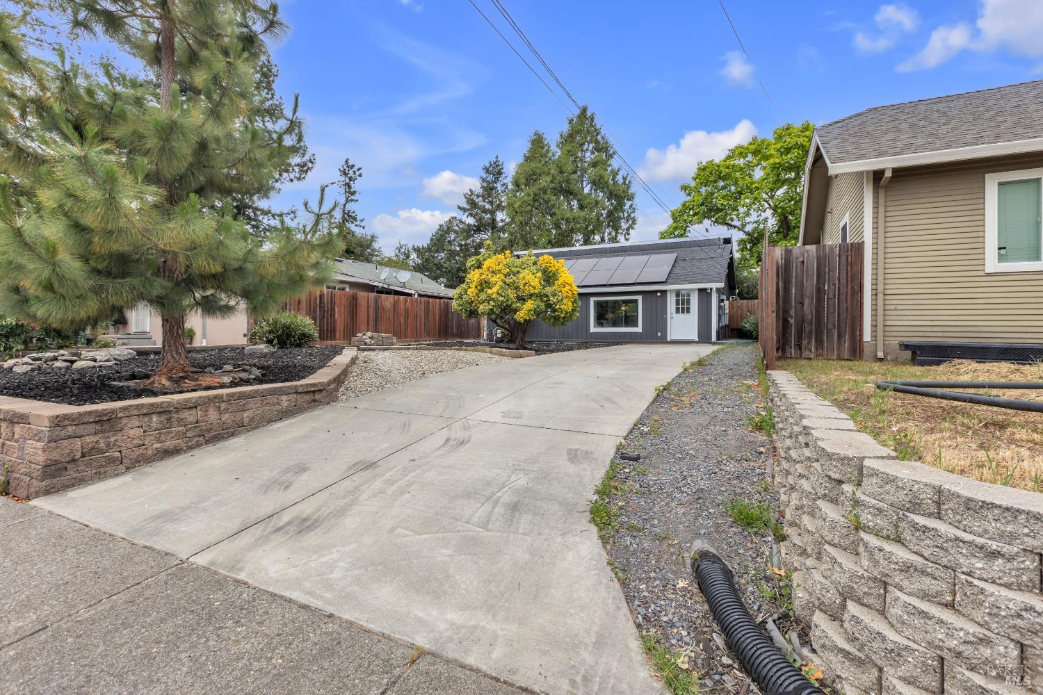 943 Frazier Avenue