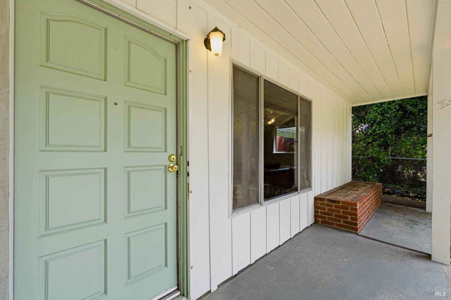 108 Lakewood Avenue