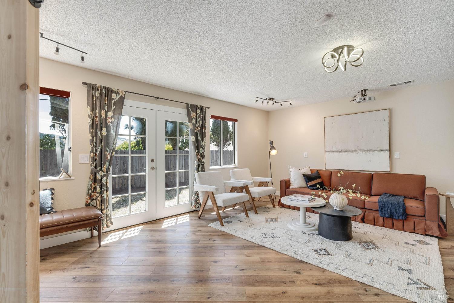 412 Arrowhead Court