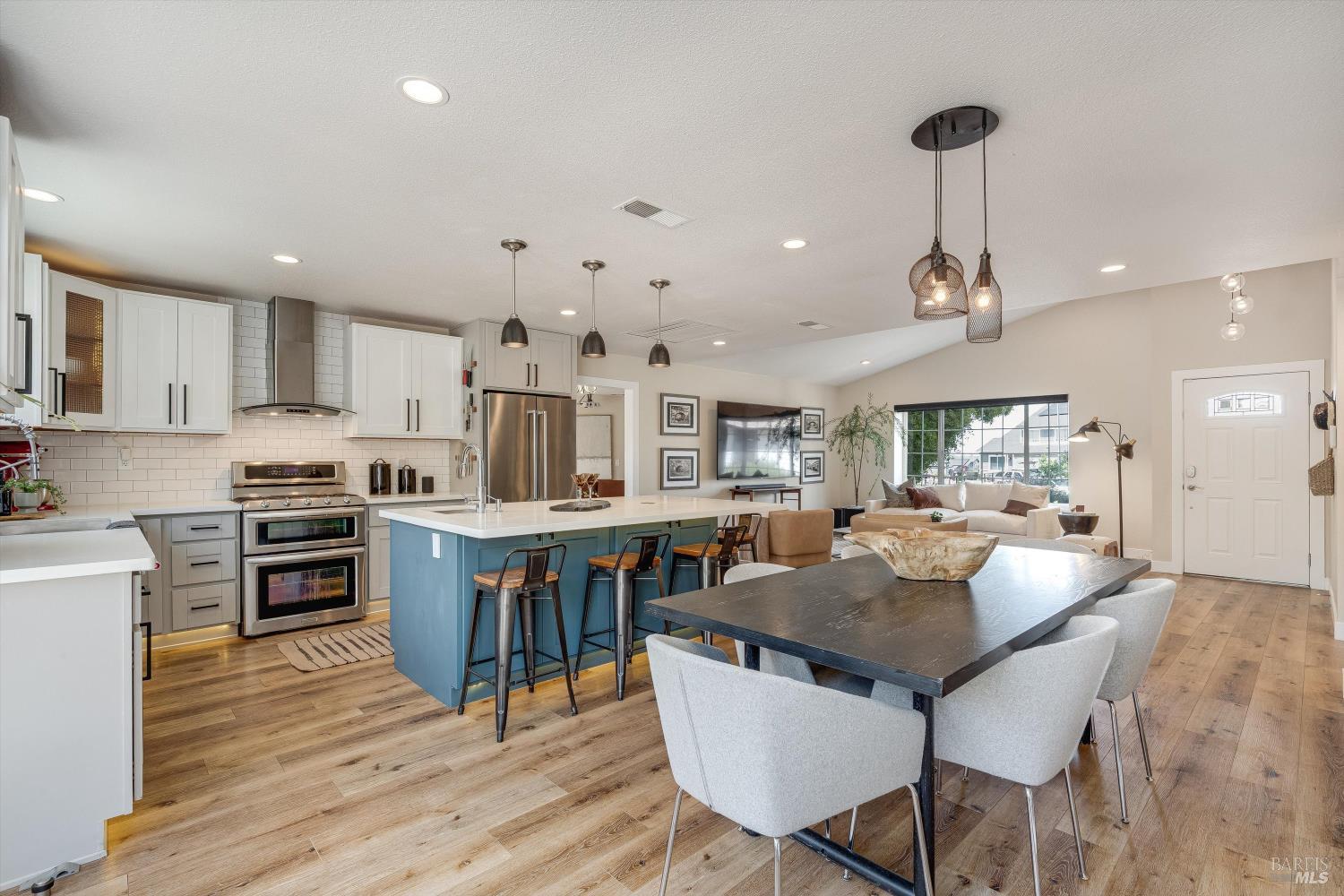 412 Arrowhead Court